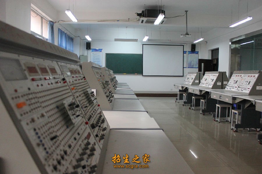 培养具有现代电子技术专业理论知识和应