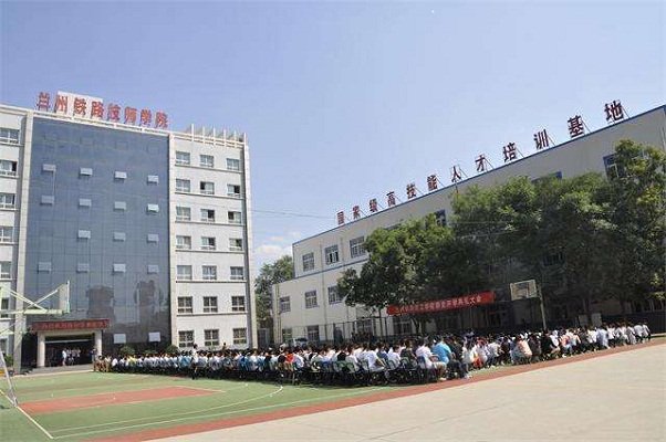 是高铁西客站商圈发展规划中的重要区域