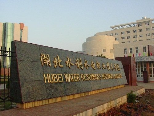 同类内容同栏目条目通常按时间倒序排列