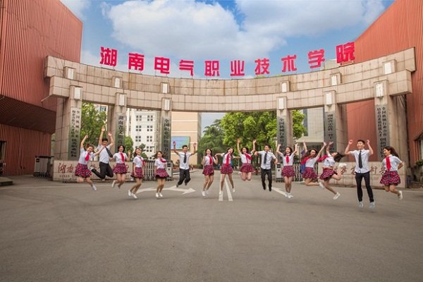 列表适合快速定位