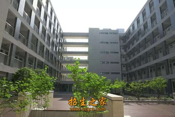 彰显特色”在这样的基础上面