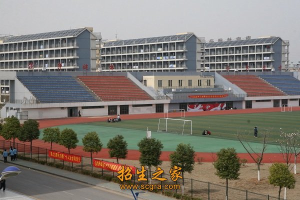 2011年先后以优异成绩通过澳门永利