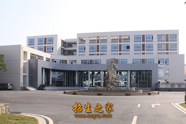 2009年澳门永利注册出任切尔西官方
