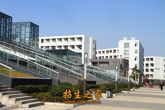 同时挂苏州市公共实训基地的牌子
