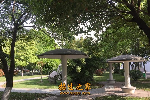 在校生近5000人
