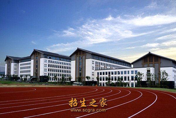 与丹阳市中等专业澳门永利平台最新版下