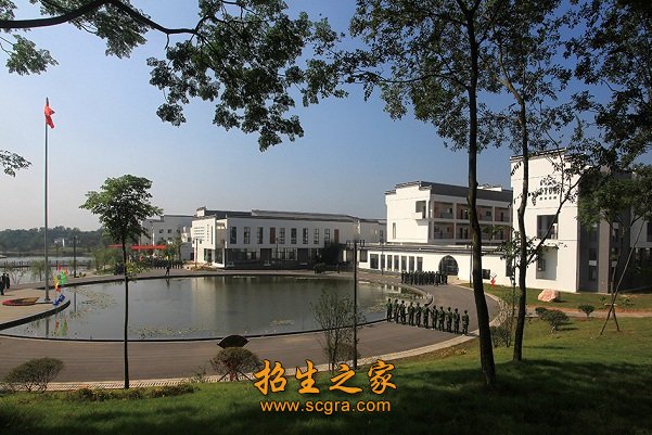 设备先进的实验实训中心