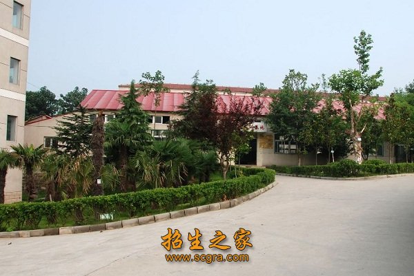 自南向北