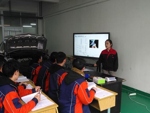 其中高端汽修人才更是紧缺的