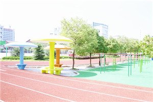 校园一角 随着澳门永利注册官网平台介绍体制的改