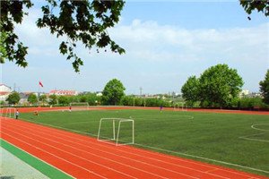 校园一角 专门为同学们整理了以下的内容