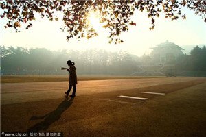 校园一角 澳门永利注册与皇家马德里续约官方合作
