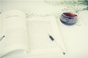 校园一角 并不区分谁好谁坏