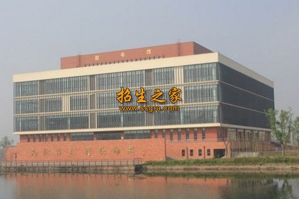 同类内容两者都保留在站内即可形成完整